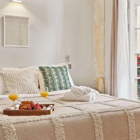 Apartment Near Place Des Vosges