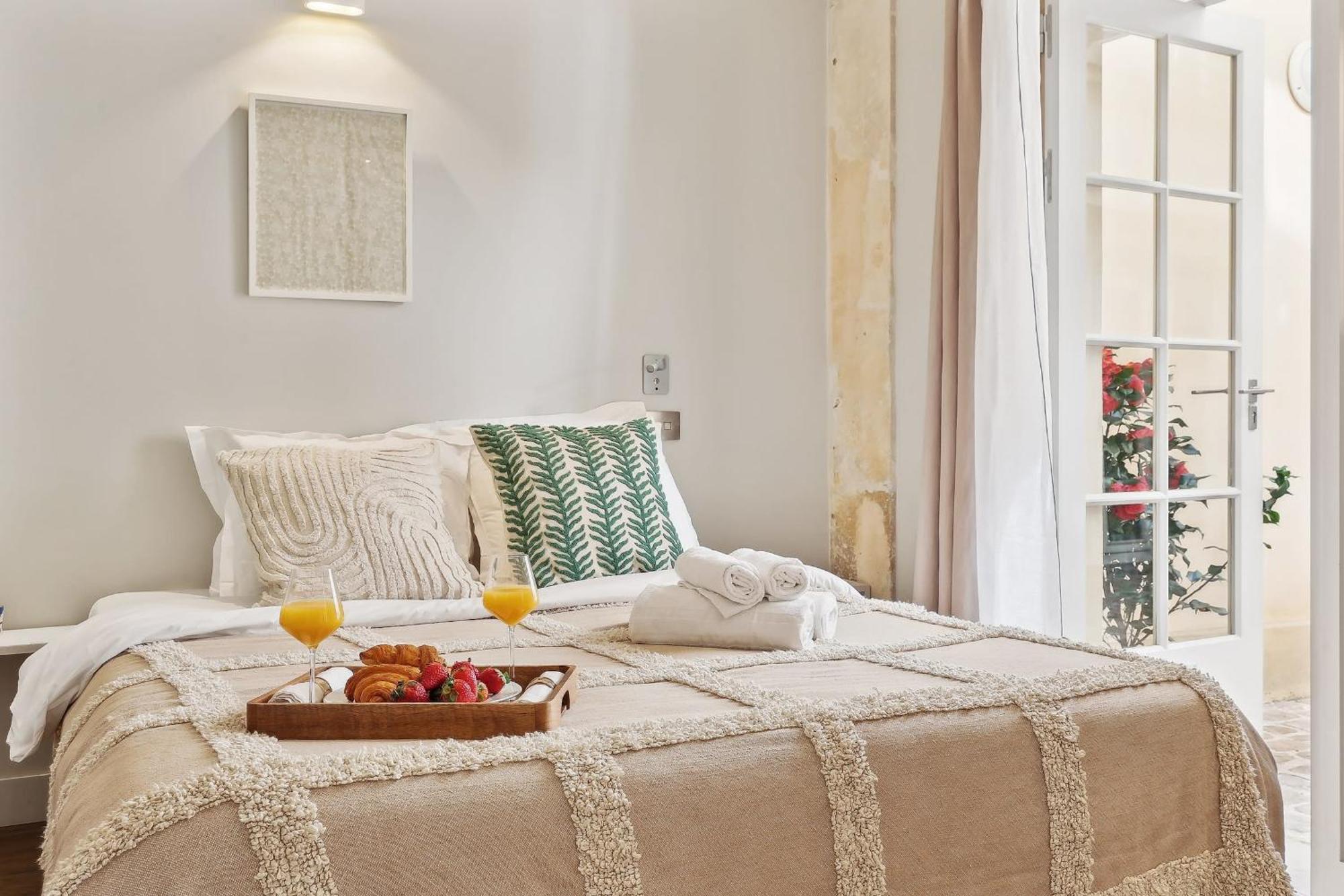 Apartment Near Place Des Vosges